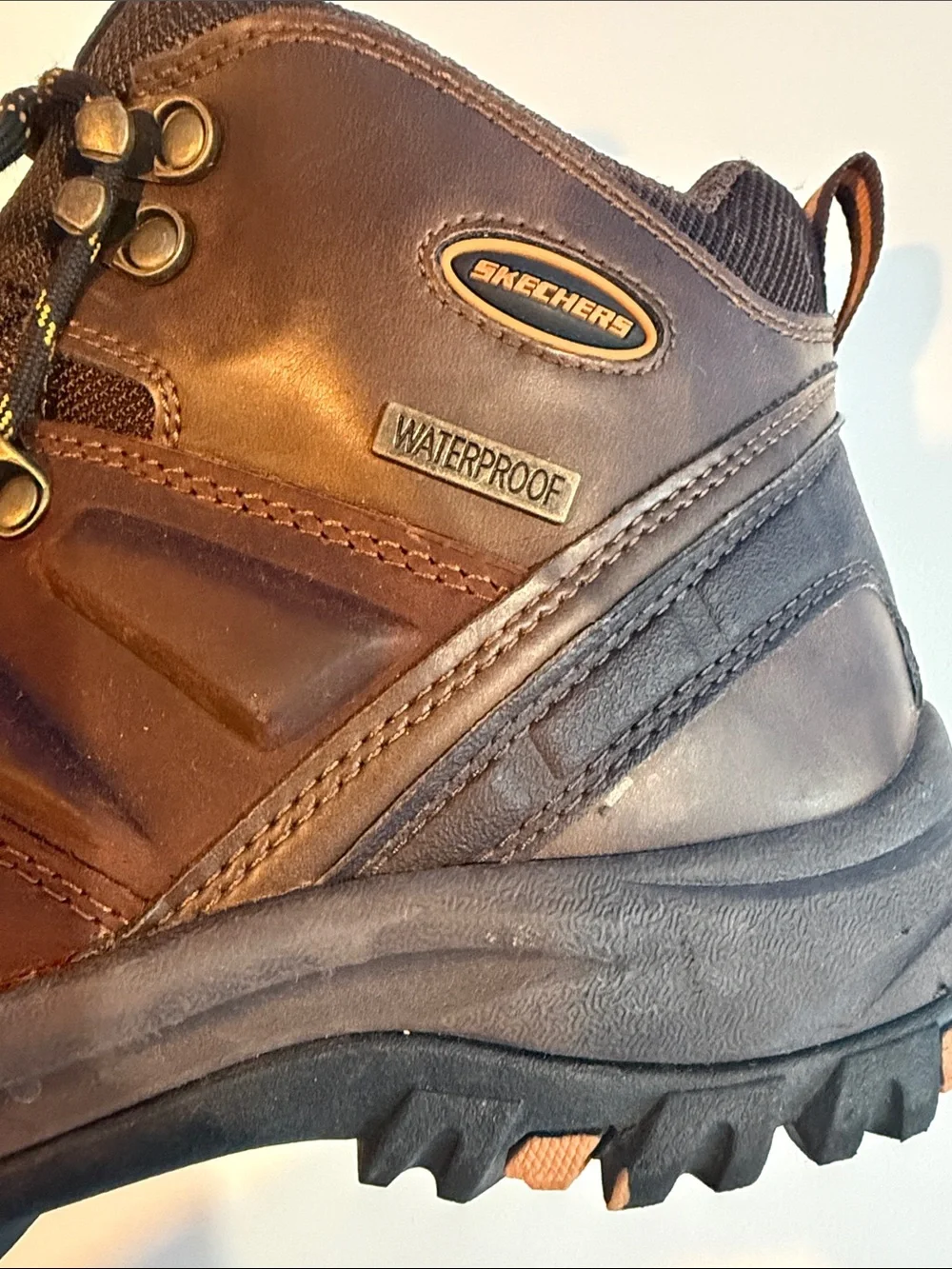 Skechers Brown Waterproof Hiking Boots with Orange Accents Men’s 8